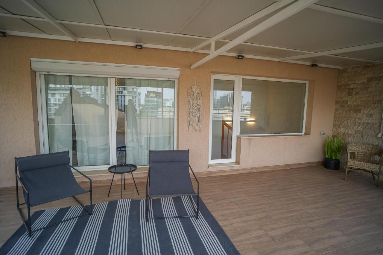 Penthouse With Huge Rooftop & Amazing City View Bucharest Exterior photo